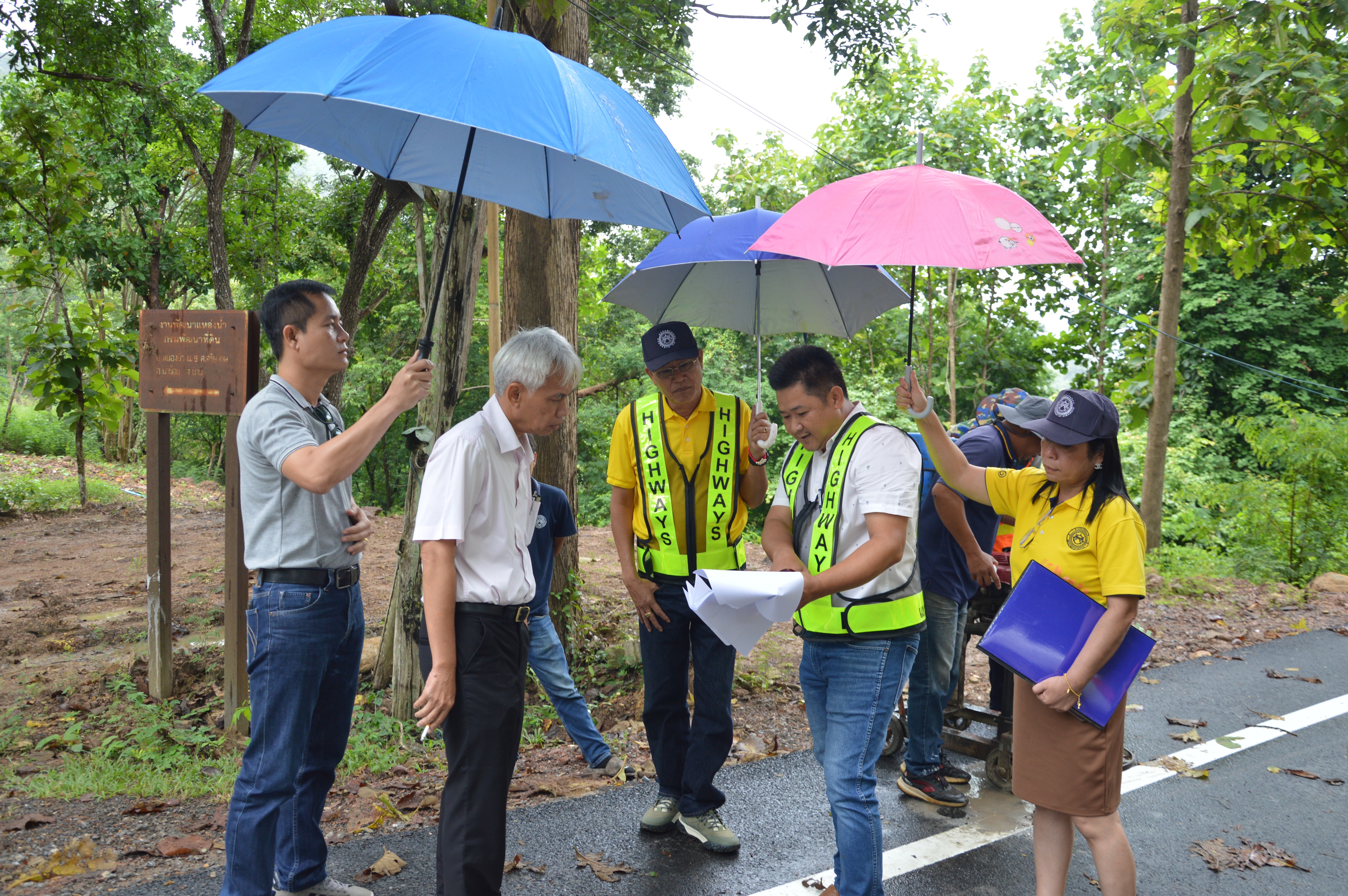 ตรวจรับงานจ้างเหมางานบูรณะทางผิวแอสฟัลต์ ทางหลวงหมายเลข 1083 ตอน เด่นชาติ - นาน้อย ระหว่าง กม.65+450 - กม.68+678